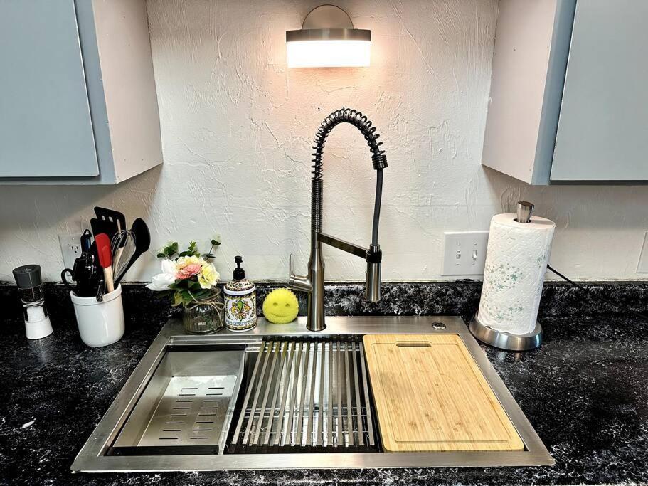 Comfortable 2Br Apt Central Fairbanks Extérieur photo